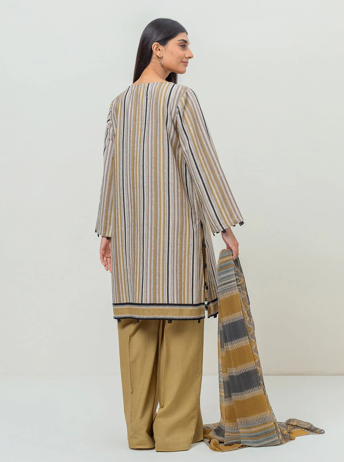 3 PIECE - EMBROIDERED KHADDAR SUIT - TRUE SYMMETRY - Image 3