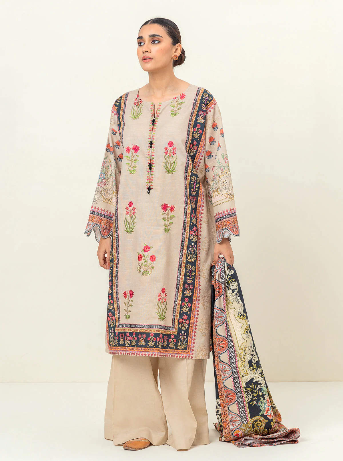 3 PIECE - EMBROIDERED KHADDAR SUIT - ELEGANT IVORY - Image 2