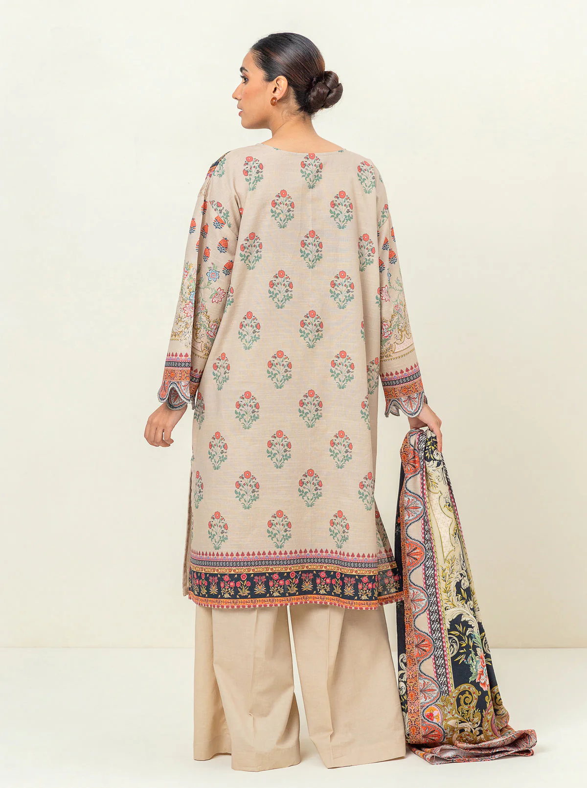 3 PIECE - EMBROIDERED KHADDAR SUIT - ELEGANT IVORY - Image 3