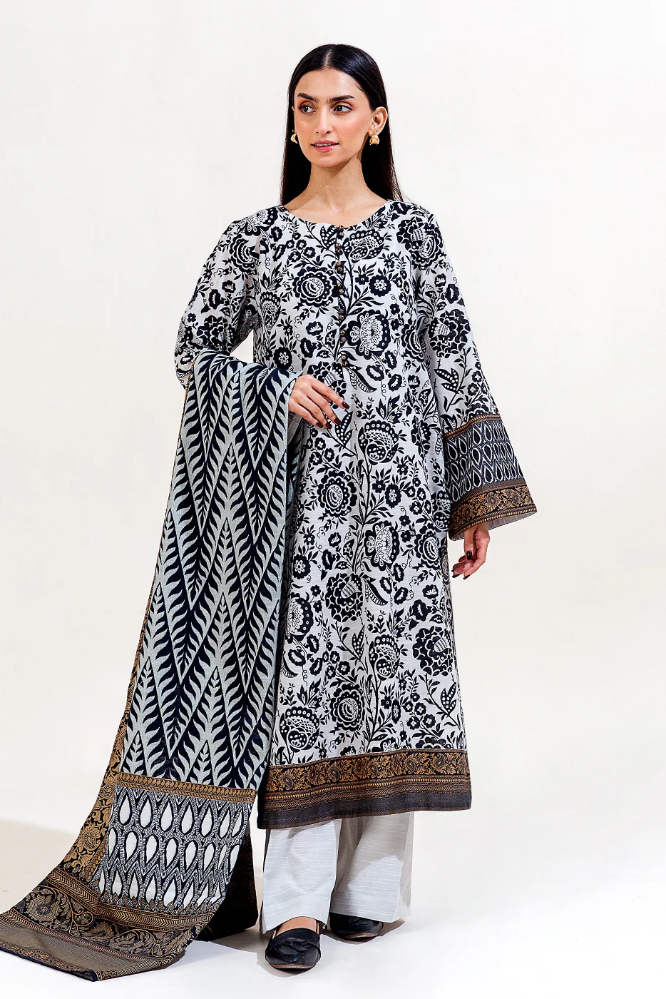 3 PIECE PRINTED KHADDAR SUIT-MONOCHROME PITCH (UNSTITCHED) - Image 3