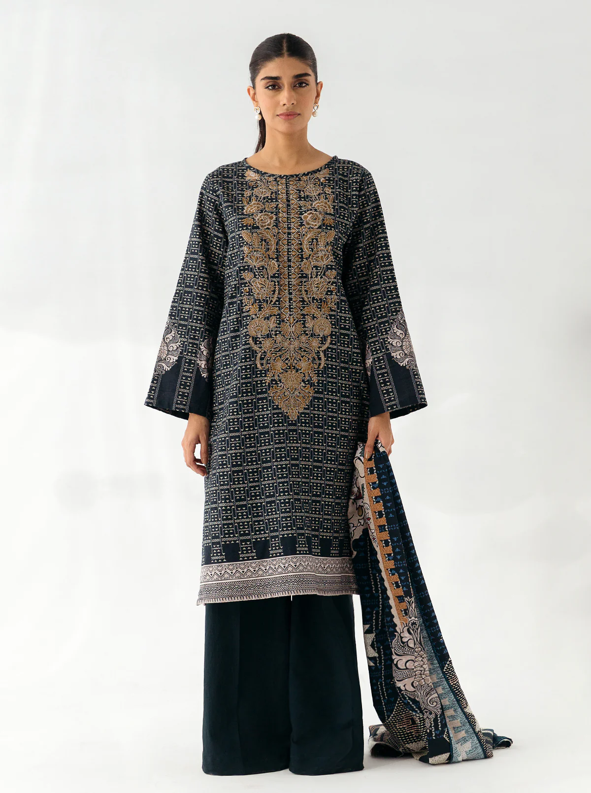 2 PIECE EMBROIDERED KHADDAR SUIT-NIGHTY SILVER (UNSTITCHED) - Image 2