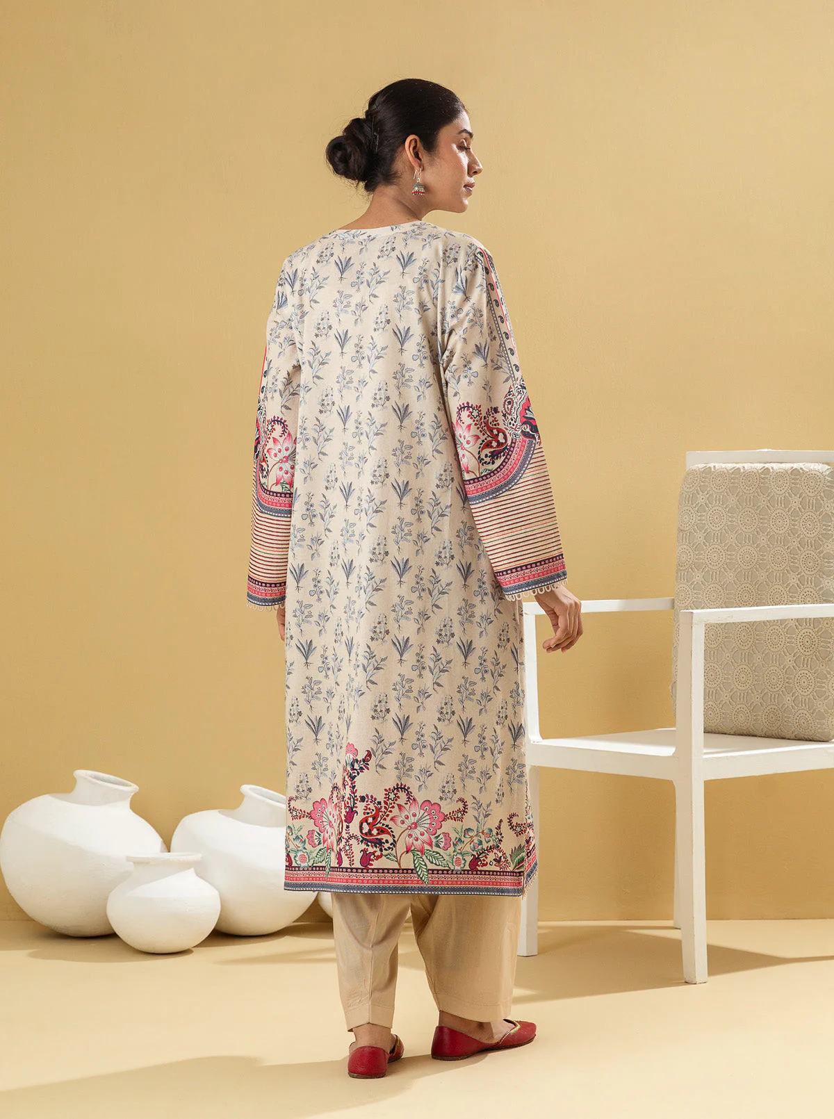 1 PIECE - PRINTED LAWN SHIRT - DELICATE BEIGE - Image 4