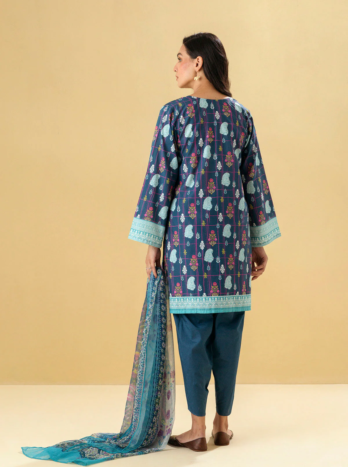 2 PIECE - PRINTED LAWN SUIT - MAZARINE BLUE - Image 5
