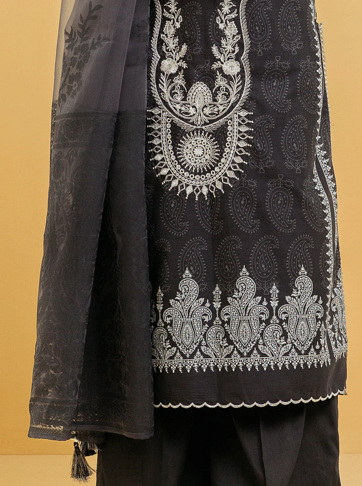 3 PIECE - EMBROIDERED LAWN SUIT - MIDNIGHT DUST - Image 2