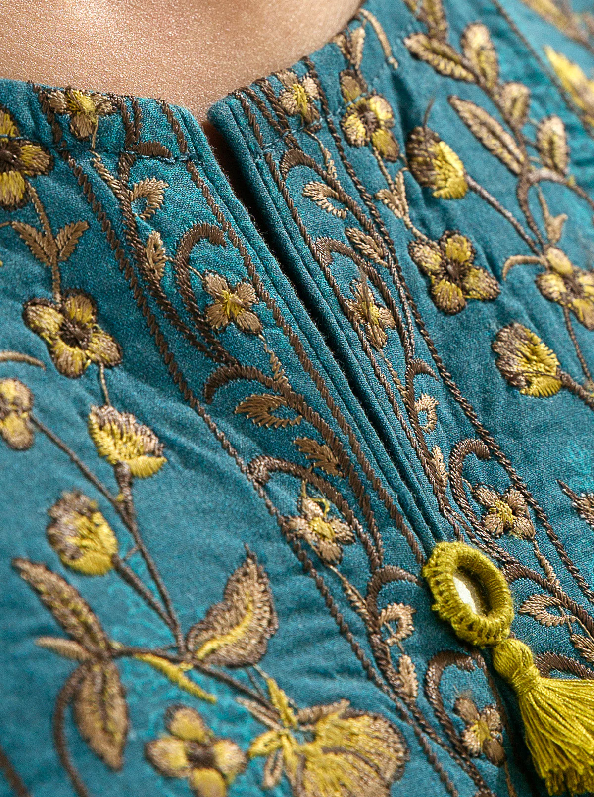3 PIECE - EMBROIDERED LAWN SUIT - ANTIQUE CHARM - Image 5