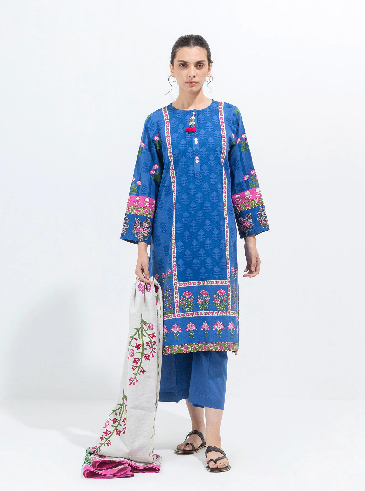 3 PIECE - PRINTED KHADDAR SUIT - PRIMROSE PETALS - Image 3