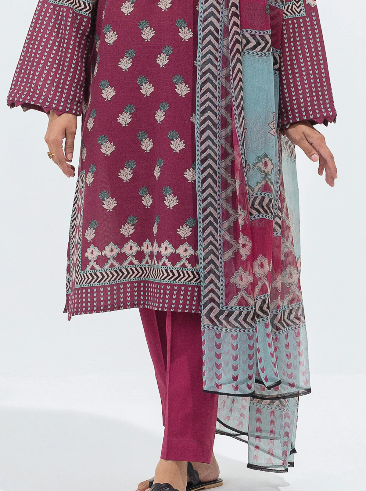 3 PIECE - PRINTED KHADDAR SUIT - FUCHSIA FLORA - Image 2