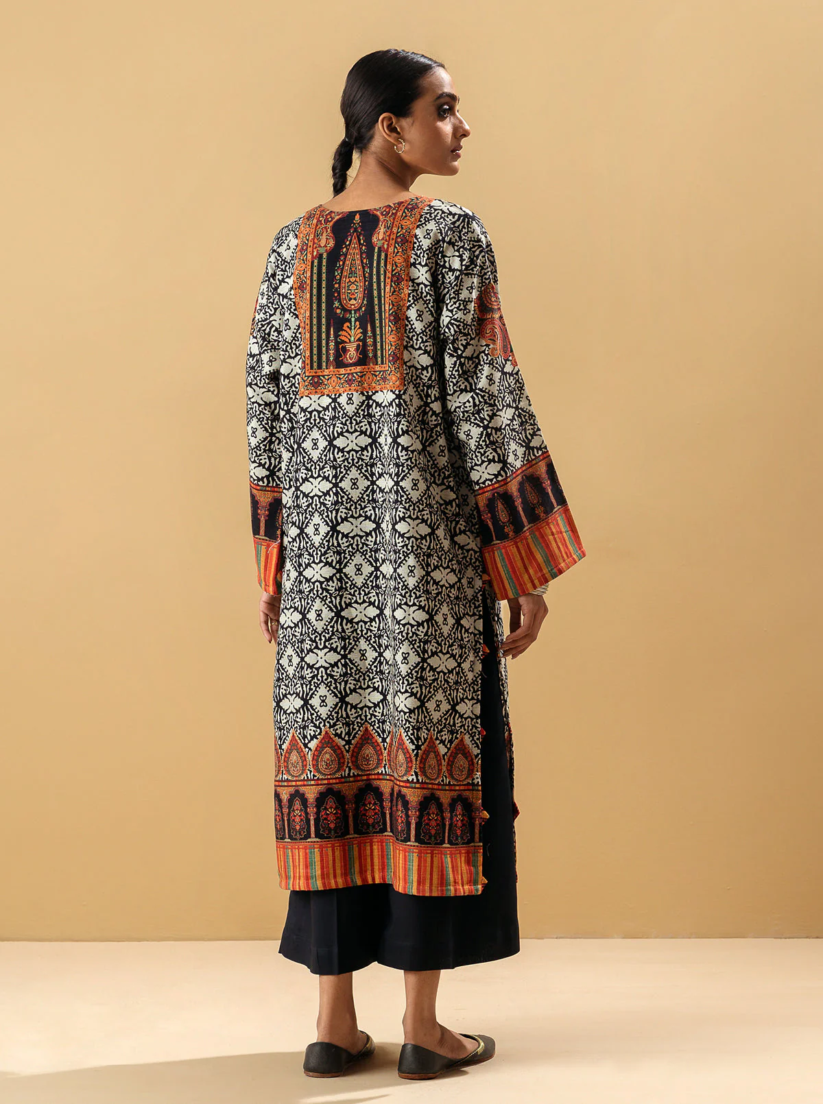 1 PIECE - PRINTED KHADDAR SHIRT - VIVID LEGAEY - Image 4