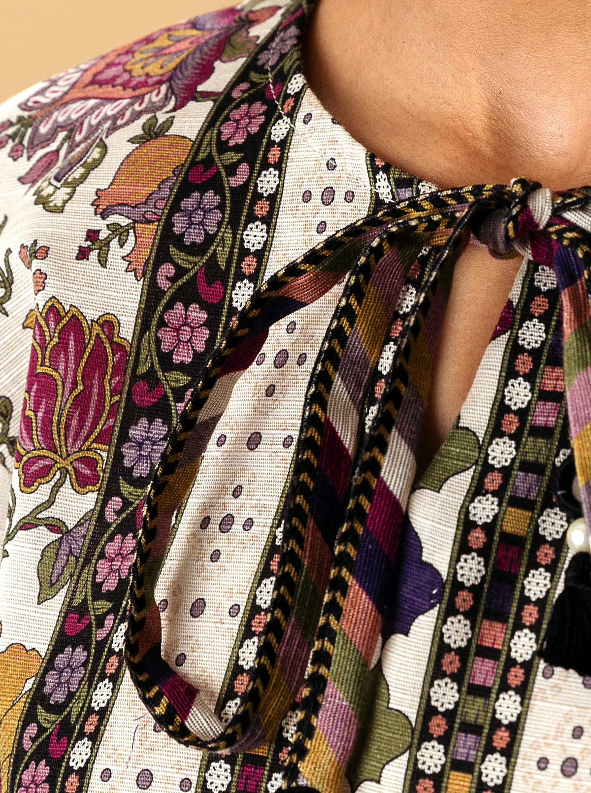 2 PIECE - PRINTED KHADDAR SUIT - LVIS ORCHID - Image 3
