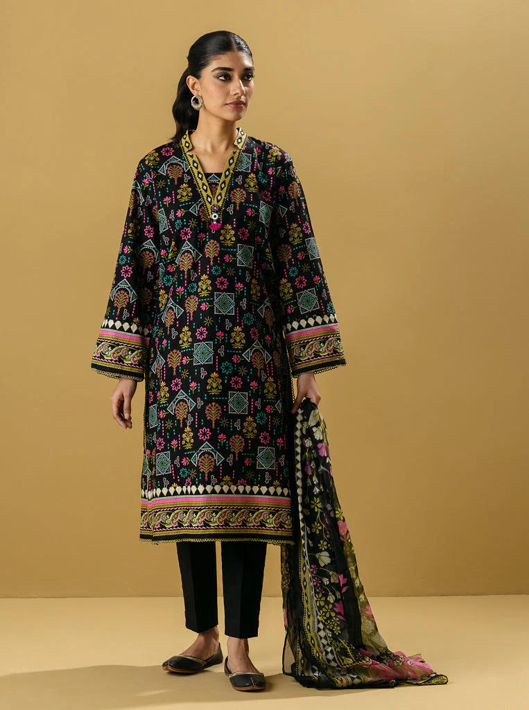 3 PIECE - PRINTED KHADDAR SUIT - MAJESTIC FLORA - Image 3