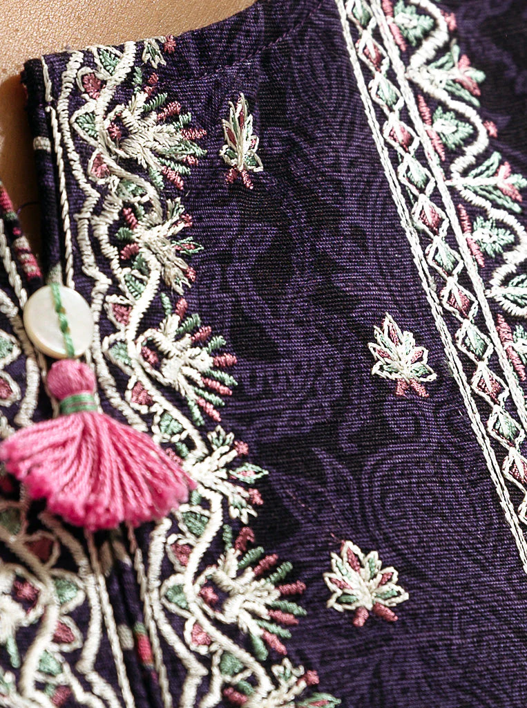 3 PIECE - EMBROIDERED  KHADDAR SUIT - VIOLET TULIP - Image 4