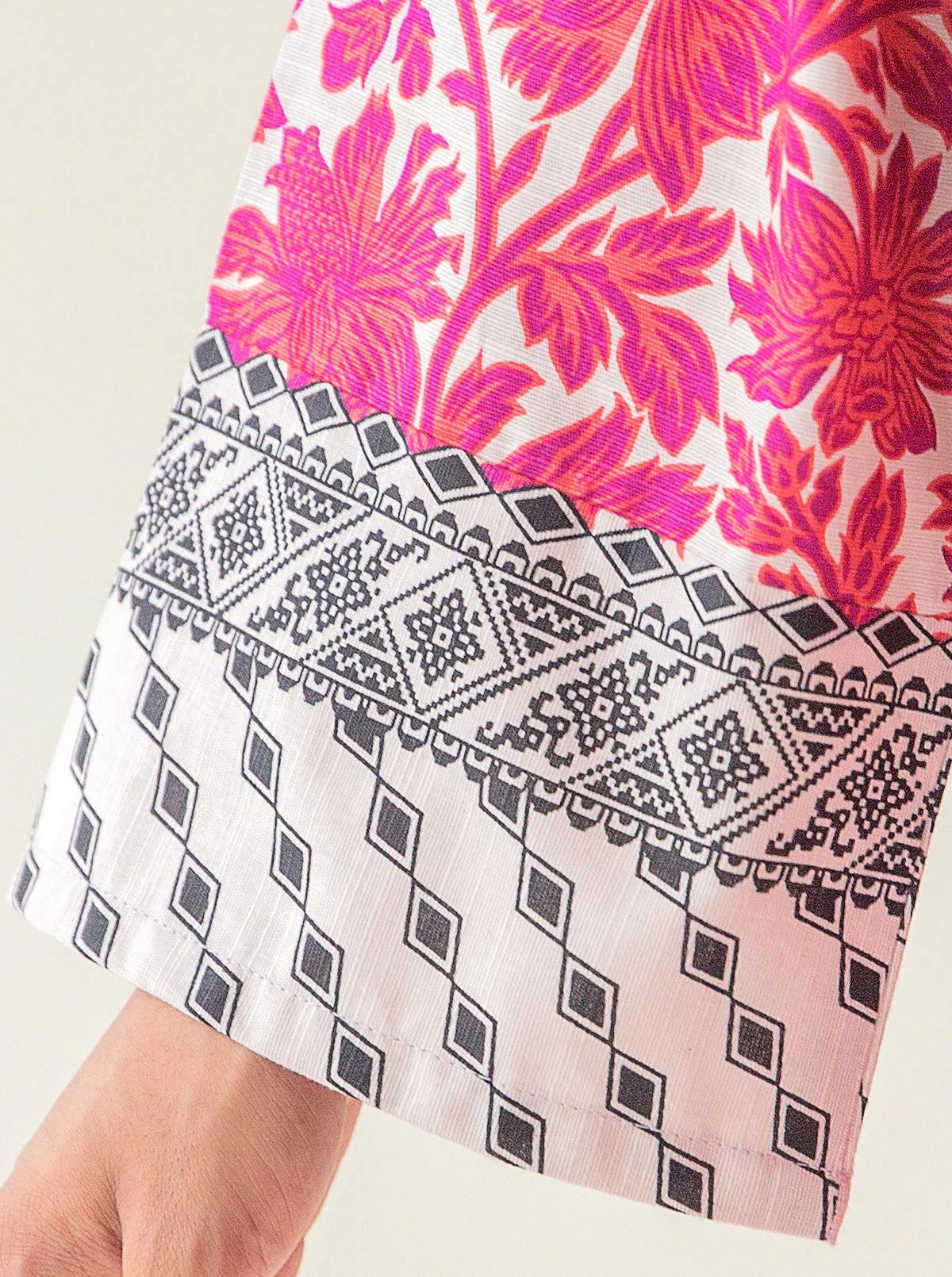 2 PIECE - PRINTED KHADDAR SUIT - MULBERRY HIGHLIGHTS - Image 4