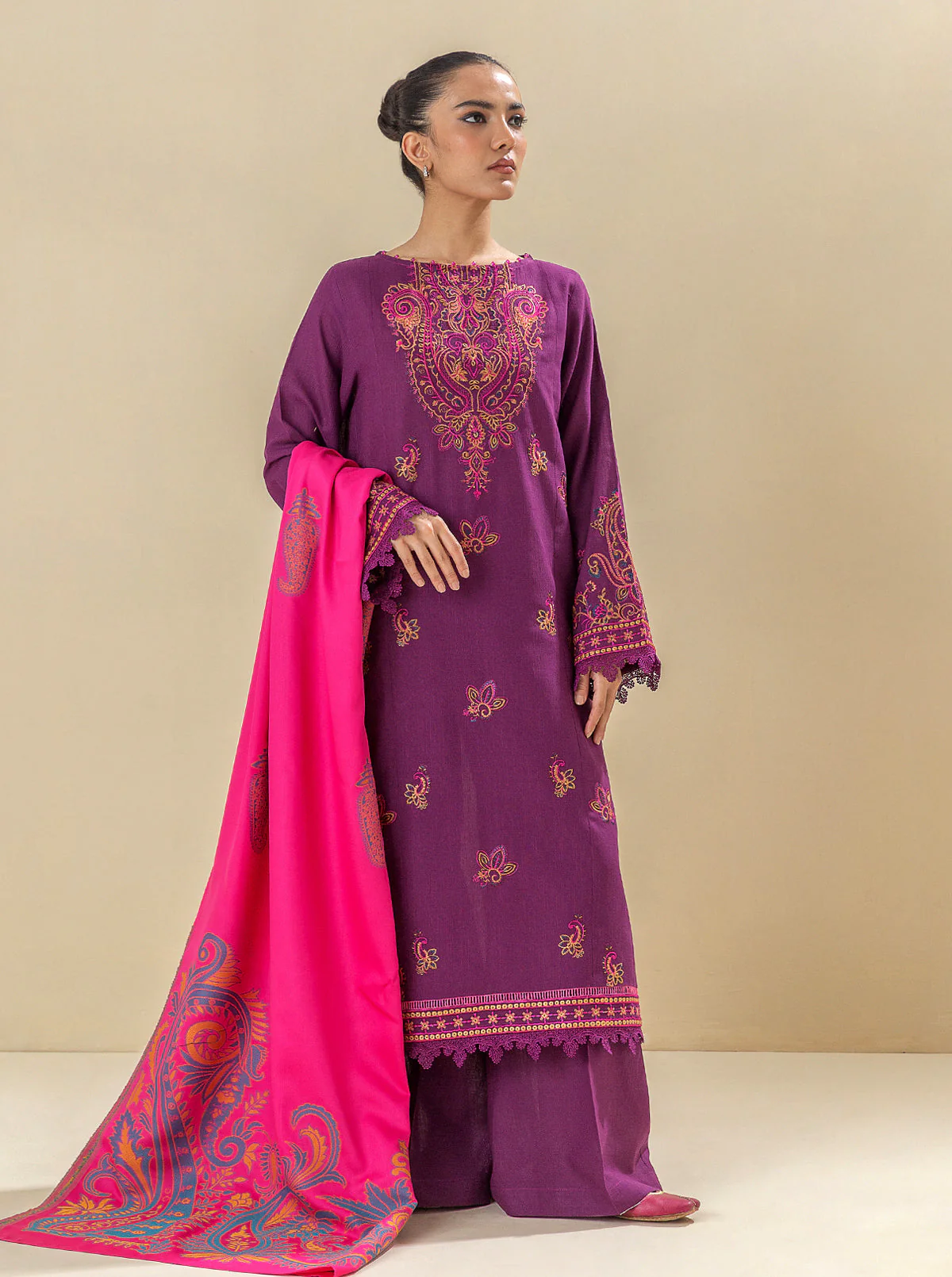 3 PIECE - EMBROIDERED  KHADDAR SUIT - KIR ROYALE - Image 3