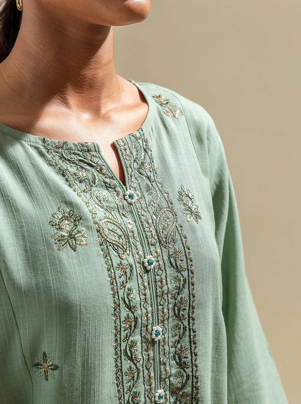 3 PIECE - EMBROIDERED KHADDAR SUIT WITH EMBROIDERED SHAWL - MOSSY MAGIC - Image 3