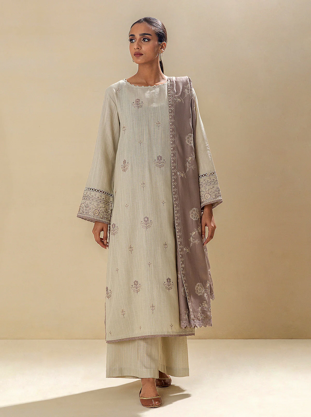 3 PIECE - EMBROIDERED KHADDAR SUIT WITH EMBROIDERED SHAWL - WINTER SKY - Image 2