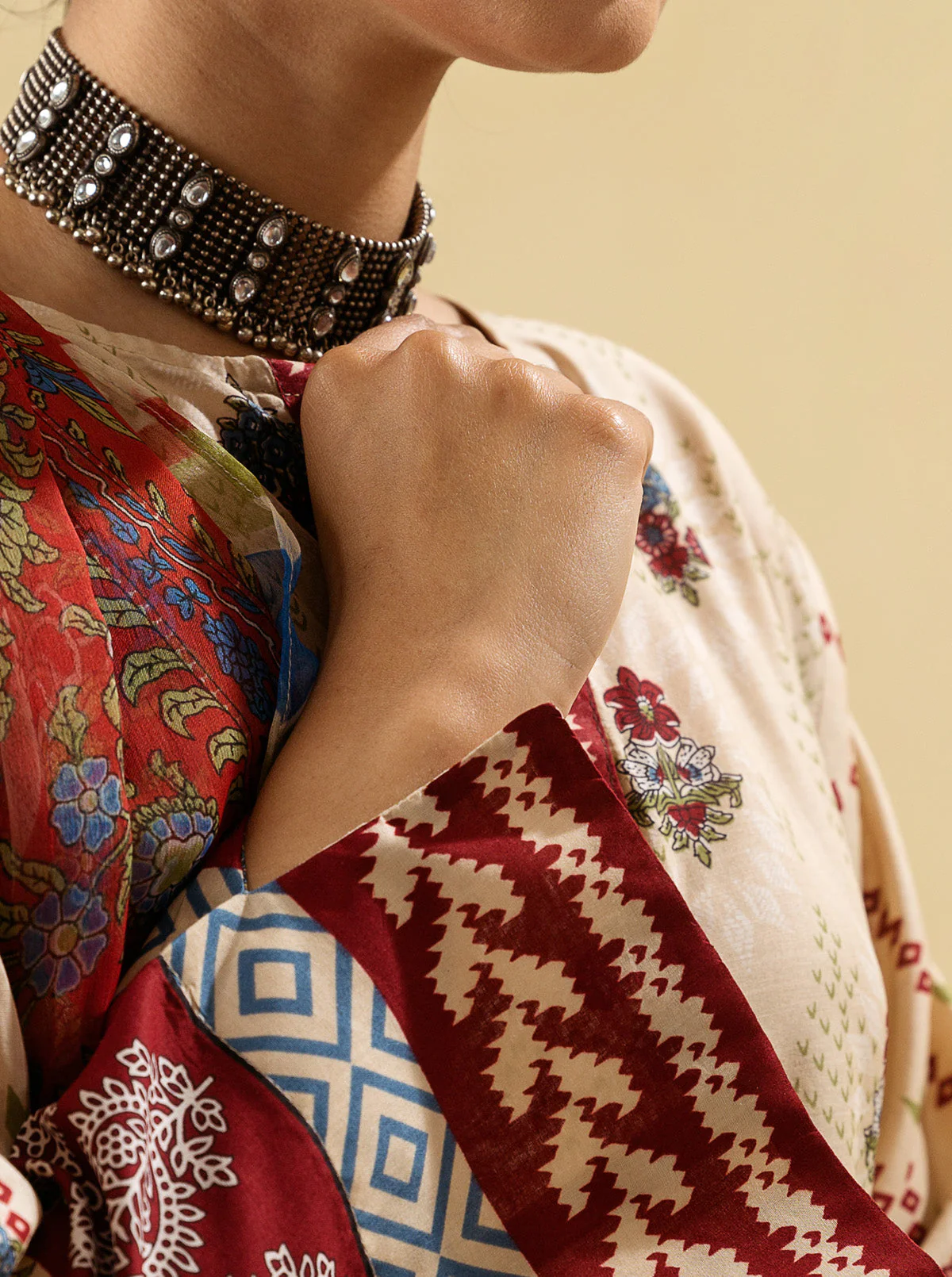 3 PIECE - PRINTED LAWN SUIT - IVORY MIST - Image 5