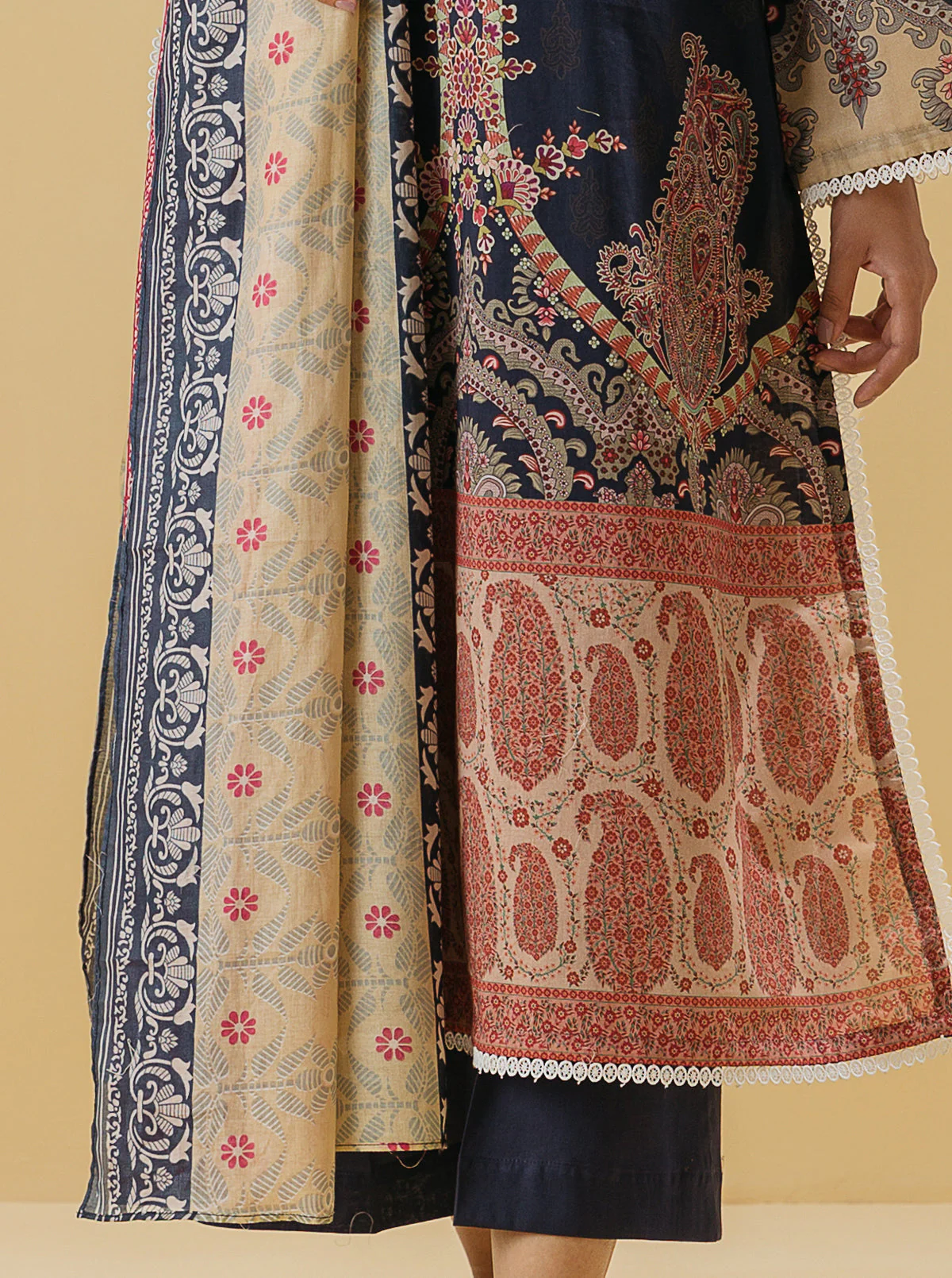 3 PIECE - PRINTED LAWN SUIT - VIVACIOUS GEM - Image 2