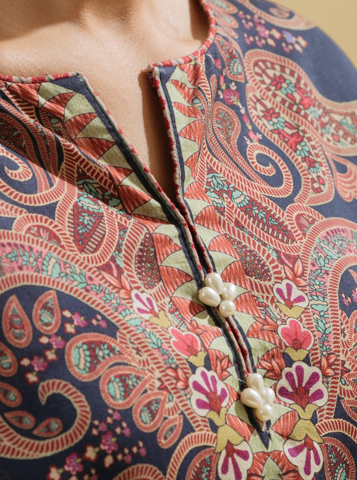 3 PIECE - PRINTED LAWN SUIT - VIVACIOUS GEM - Image 3