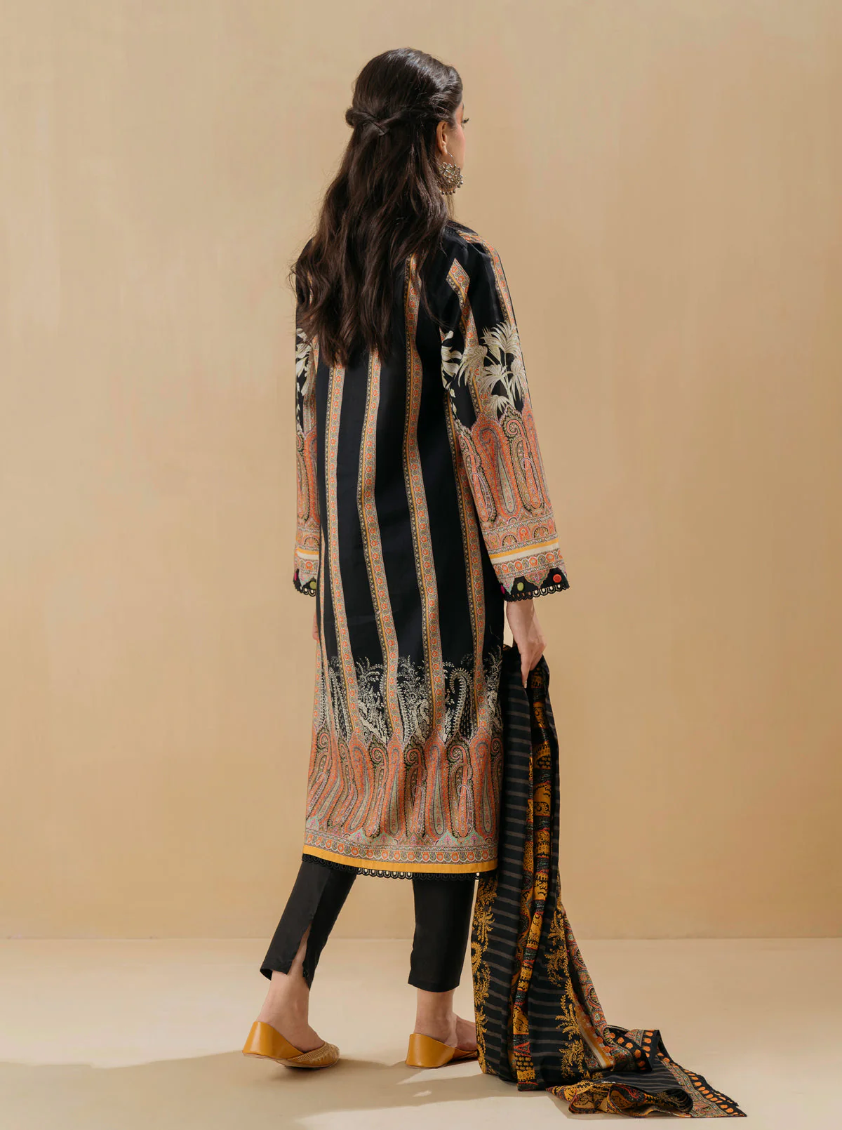 3 PIECE - PRINTED LAWN SUIT - GARDENIA ONYX - Image 4