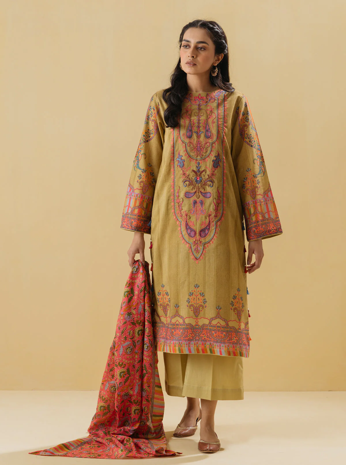 3 PIECE - EMBROIDERED LAWN SUIT - CLASSIC CRAFT - Image 4