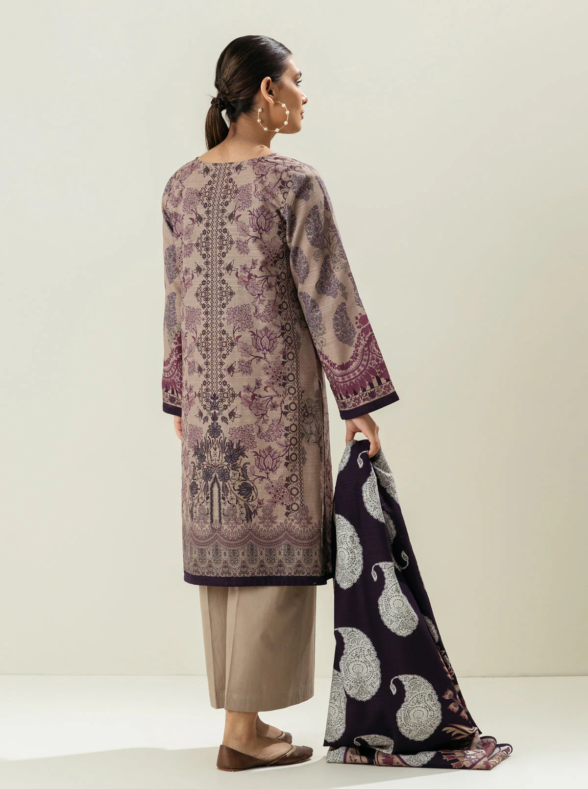 3 PIECE - EMBROIDERED  KHADDAR SUIT - COTTAGE CREAM - Image 5