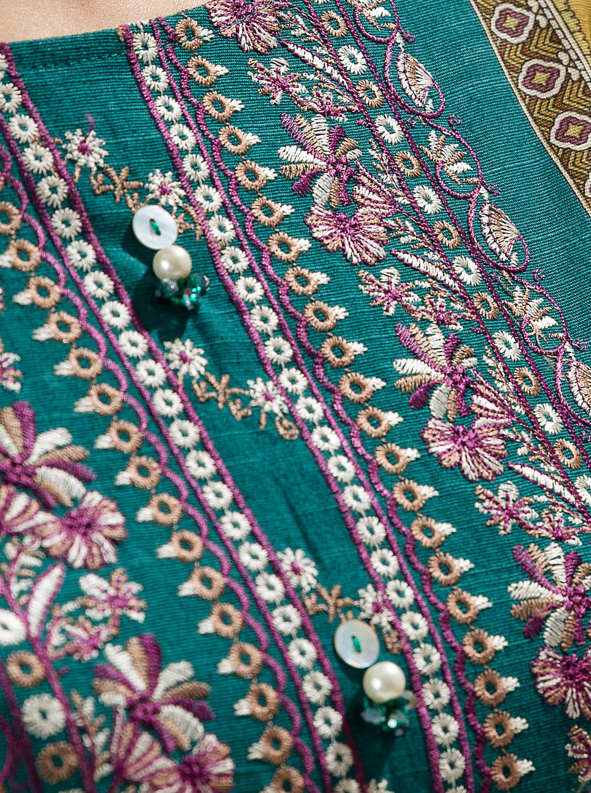 3 PIECE - EMBROIDERED KHADDAR SUIT - TURQVOISE BRD - Image 3