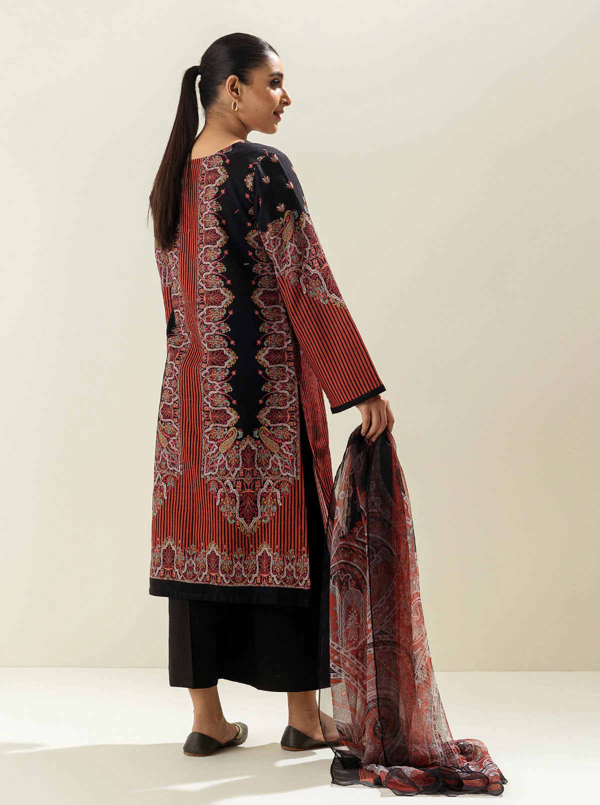 3 PIECE - PRINTED KHADDAR SUIT - SMOKY SALMON - Image 3