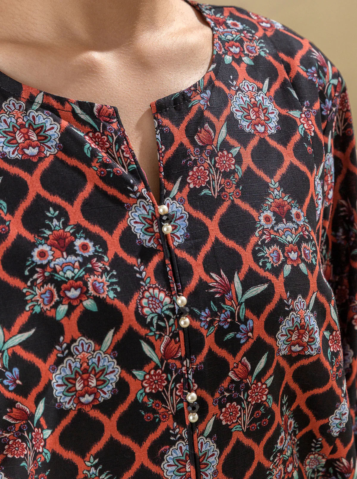 2 PIECE - PRINTED KHADDAR SUIT WITH HERRINGBONE SHAWL - EBONY SUNRISE - Image 5