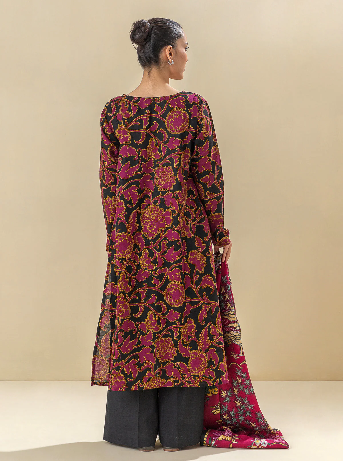 2 PIECE - PRINTED KHADDAR SUIT WITH HERRINGBONE SHAWL - MAGICIANS BEAM - Image 4