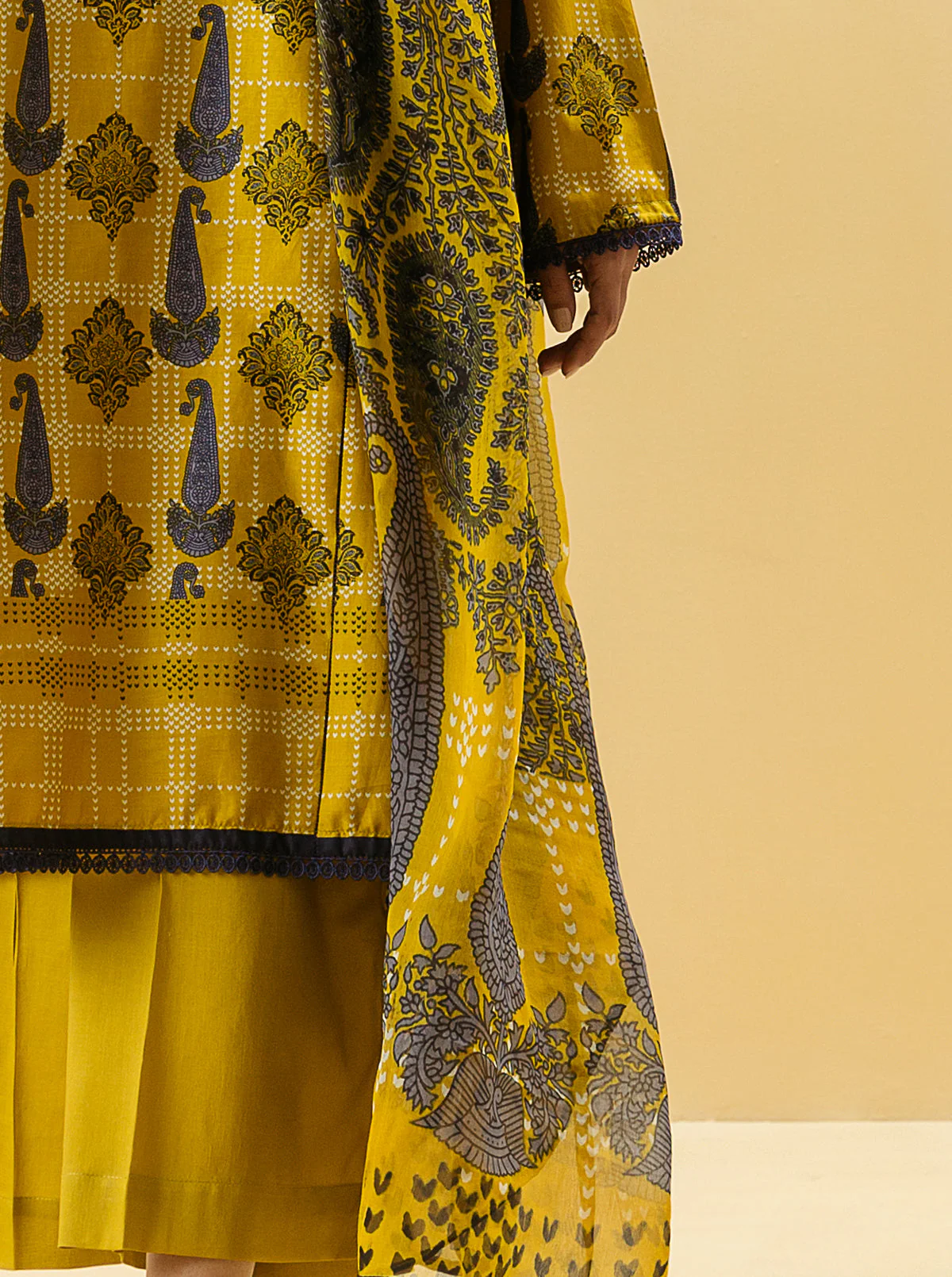 3 PIECE - PRINTED LAWN SUIT - GOLD EMPIRE - Image 2
