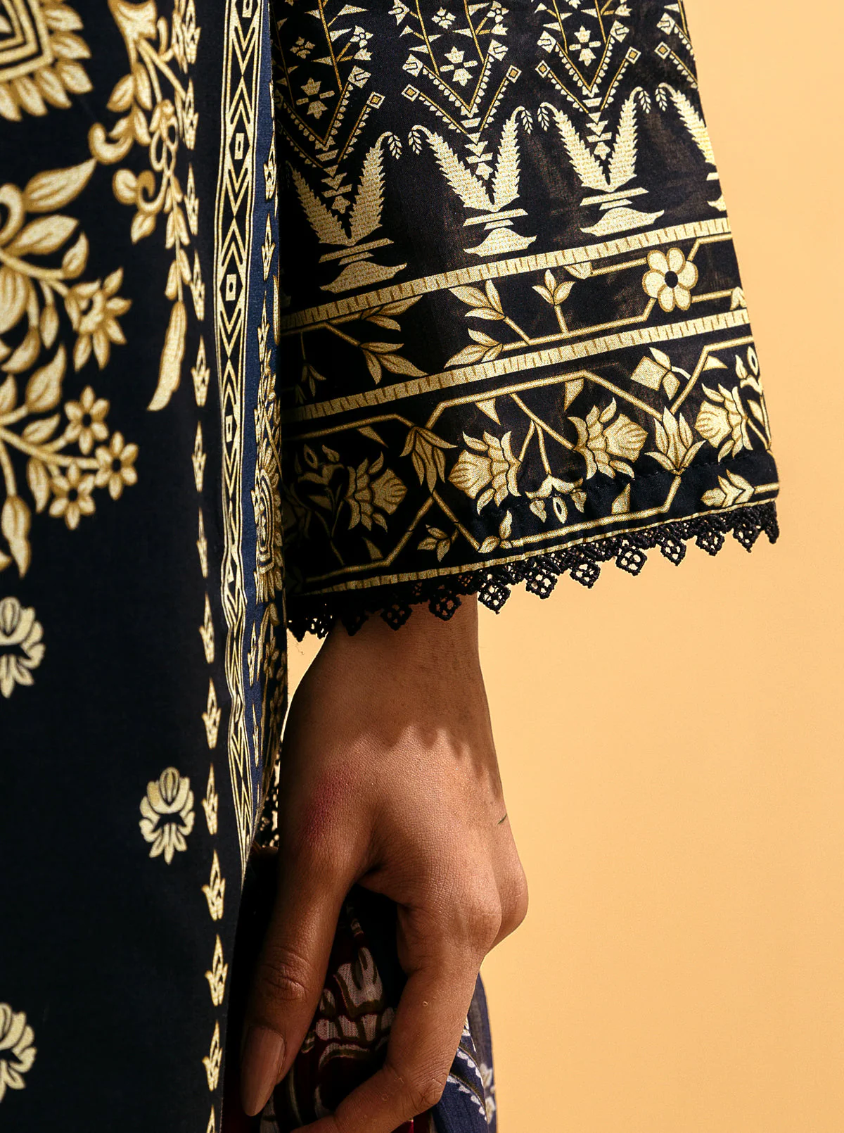 3 PIECE - PRINTED LAWN SUIT - NOSTALGIC JEWEL - Image 3