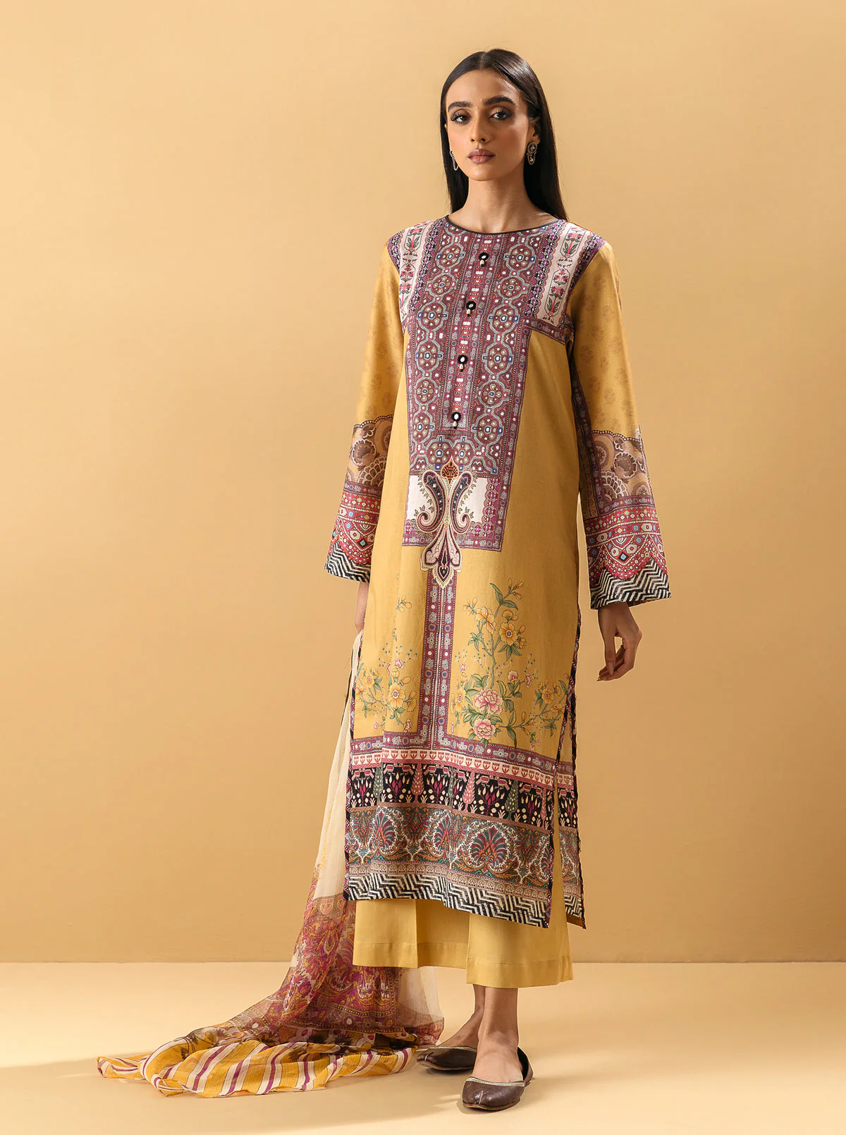 3 PIECE - PRINTED LAWN SUIT - YELLOW OCHRE - Image 3