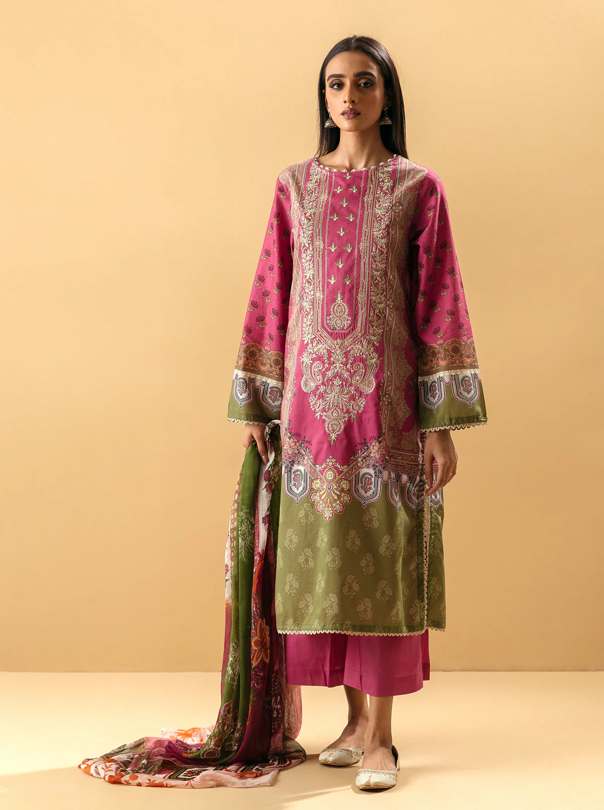 3 PIECE - EMBROIDERED LAWN SUIT - ETERNAL BLISS - Image 4