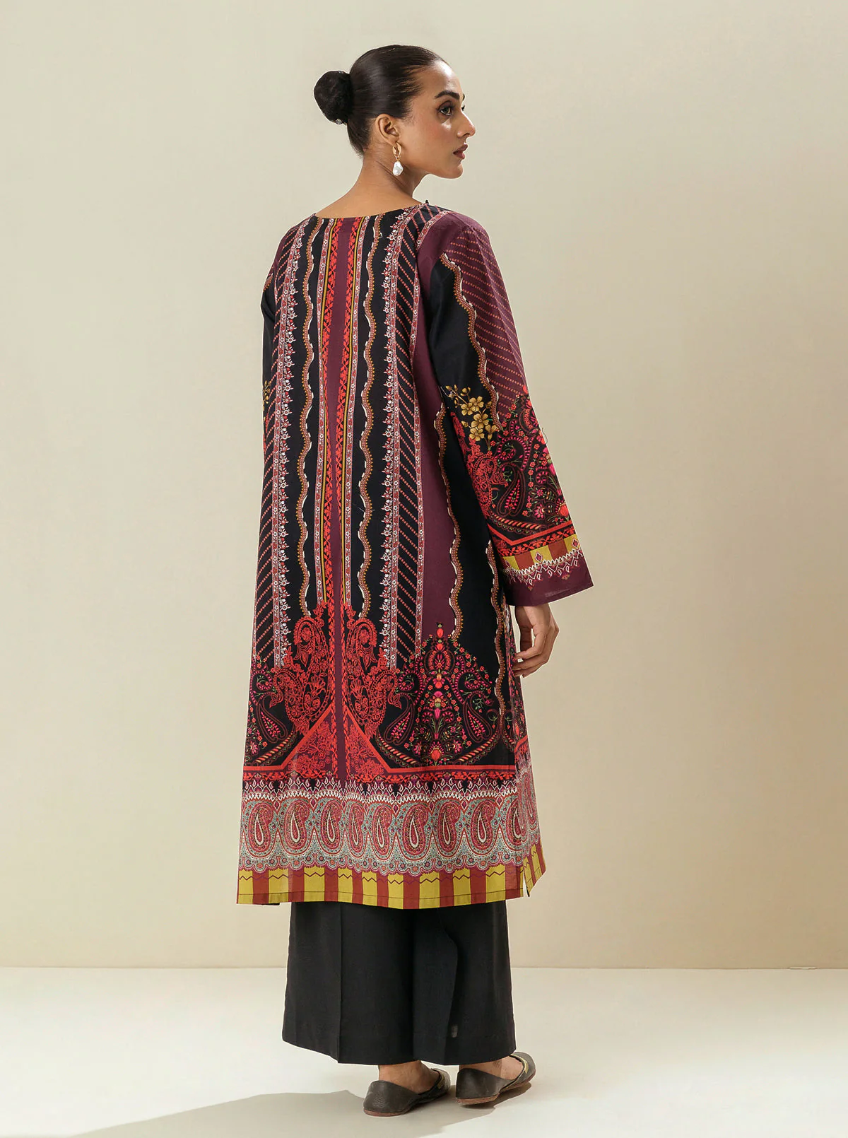 1 PIECE - PRINTED LAWN SHIRT - GOLD SHIELD - Image 2