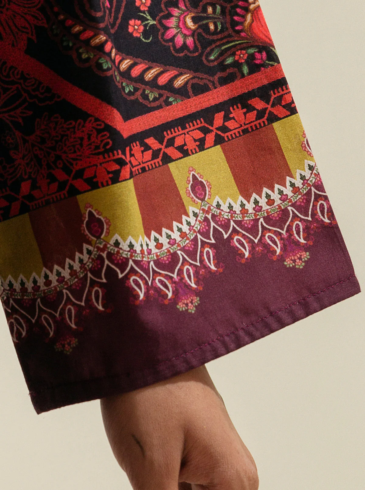 1 PIECE - PRINTED LAWN SHIRT - GOLD SHIELD - Image 3