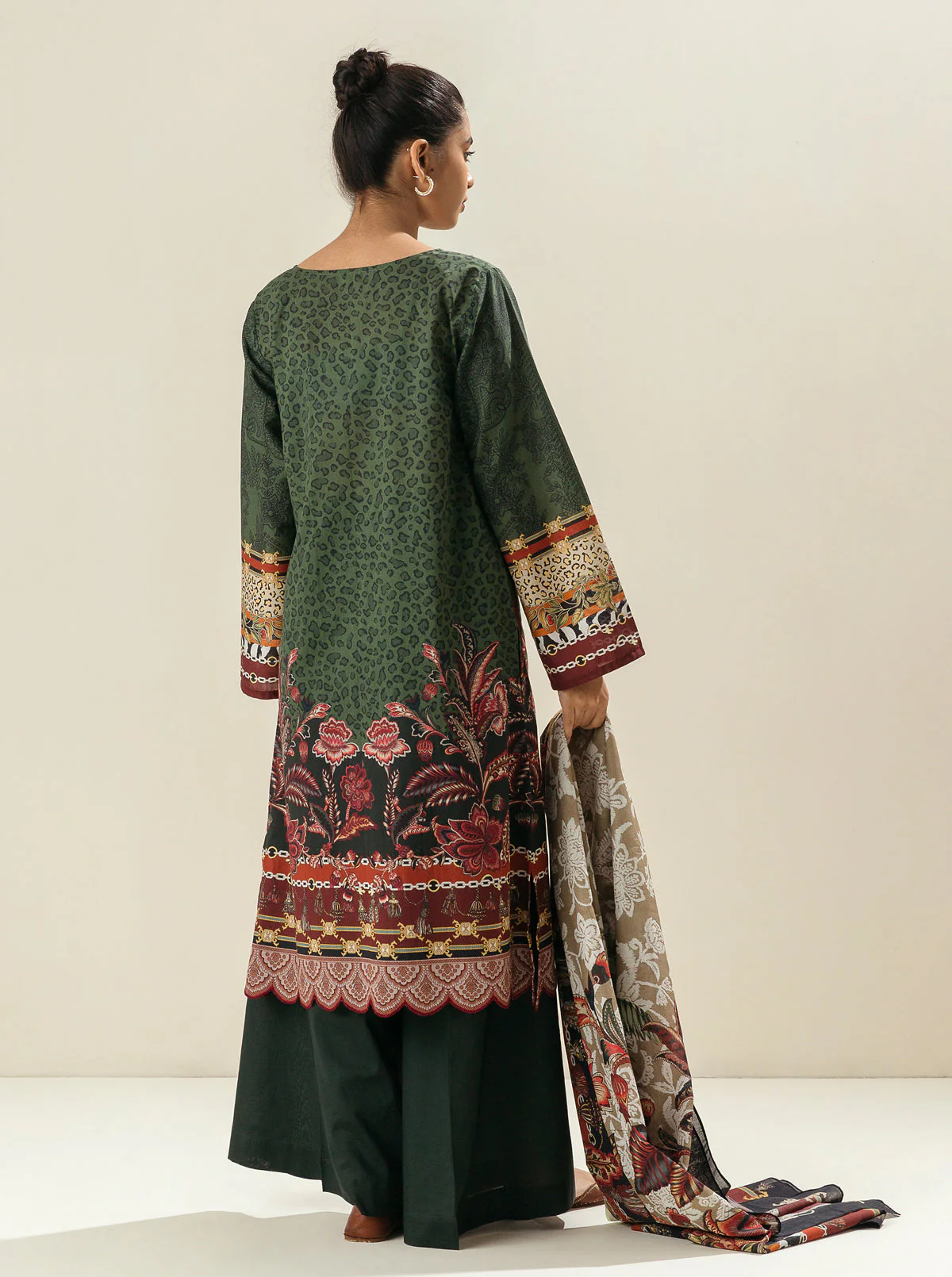 3 PIECE - PRINTED LAWN SUIT - EDEN FIR - Image 2
