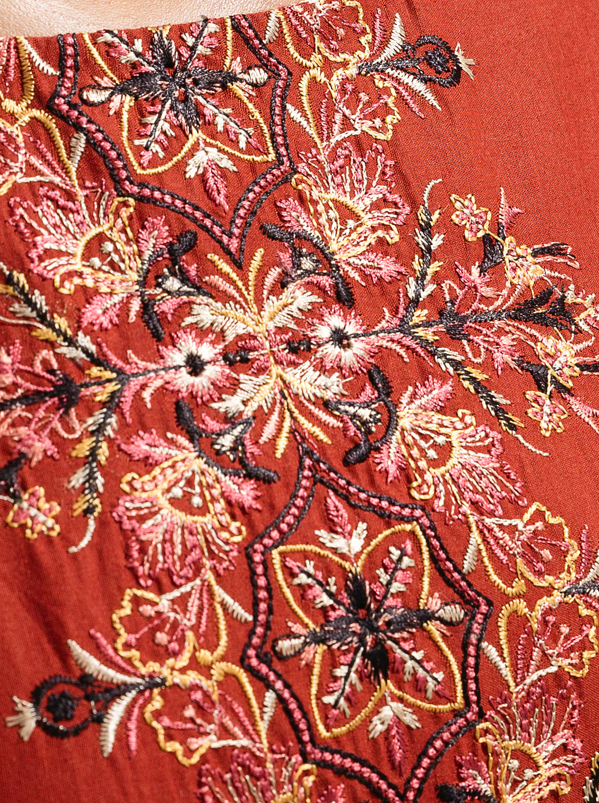 3 PIECE - EMBROIDERED LAWN SUIT - MAPLE MUSIC - Image 4