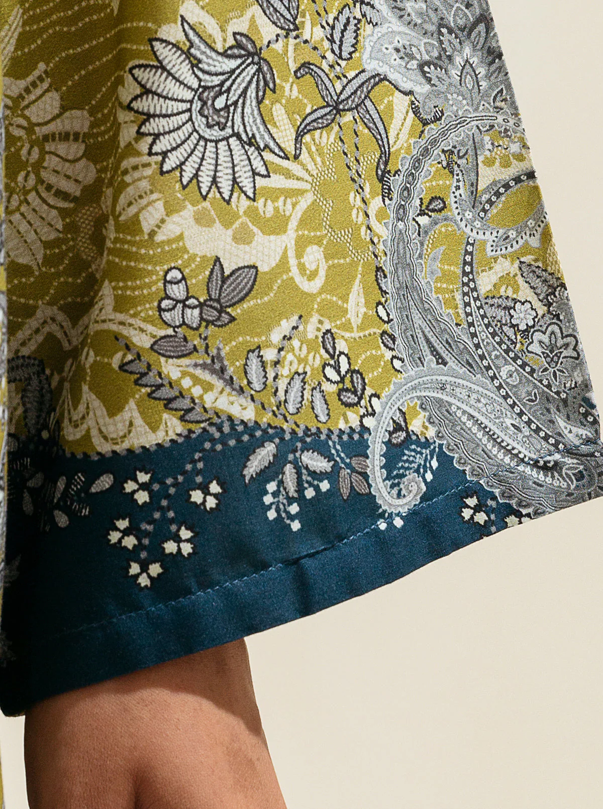 1 PIECE - PRINTED LAWN SHIRT - PIQUANT PANSY - Image 3