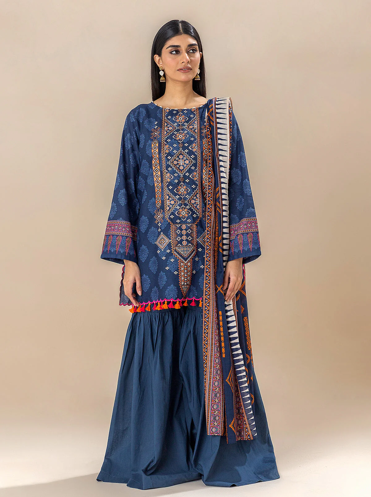 2 PIECE EMBROIDERED LAWN SUIT-METALIC SHIMMERS (UNSTITCHED) - Image 6