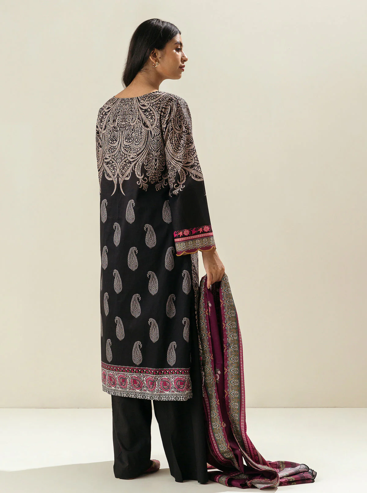 3 PIECE - PRINTED LAWN SUIT - LUXURY JEWEL - Image 3